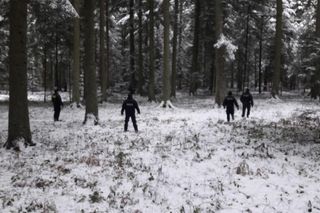 Tragiczny finał poszukiwań. Ciało 82-latki znaleziono na ogródkach działkowych