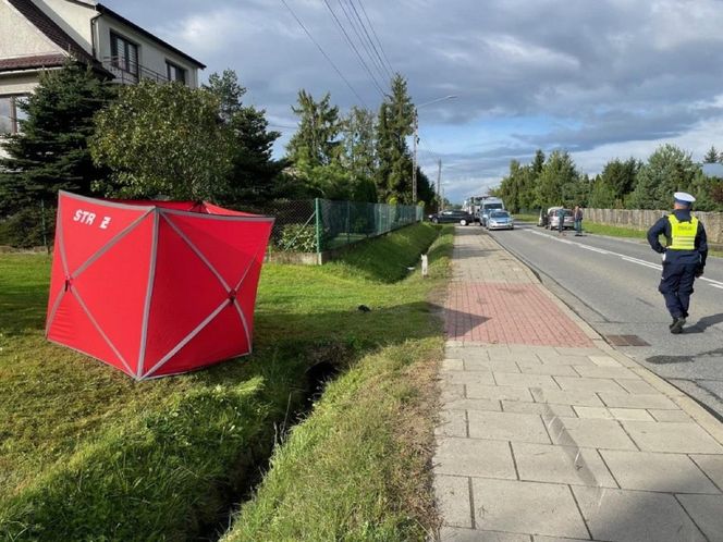 Droga pod Tarnowem zablokowana. Nie żyje motocyklista