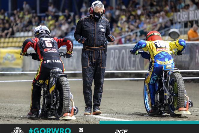 Stalowcy rozpoczynają walkę o finał