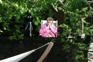 Polacy puścili go w szlafroku