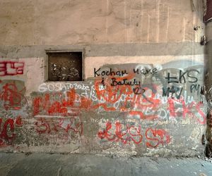 Zabytkowe famuły Izraela Poznańskiego w Łodzi 