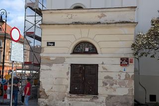 Długa 1 w Warszawie