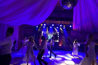 Studniówka 2024 uczniów I Liceum Ogólnokształcącego im. Edwarda Dembowskiego w Zielonej Górze