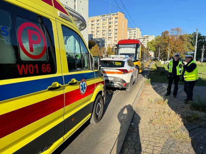 Warszawa:14-latek w padł po tramwaj! Miał w uszach słuchawki