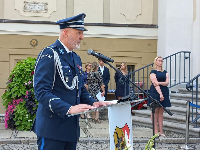 Trwają obchody Święta Policji w Lesznie. Świętują policjanci i policjantki