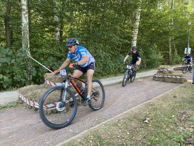 Kilometry Pomocy Michelin 2024. Sportowe emocje na plaży miejskiej w Olsztynie. Zobacz zdjęcia!