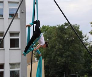 Carnaval Show w Plazie w Lublinie. Było zianie ogniem, pokaz iluzji i żonglerki oraz spektakl aerialowy!