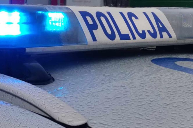 Kalisz. 16-latek zaatakował 14-latka. Powodem była koszulka klubowa