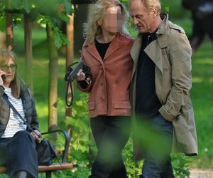 Andrzej Chyra smyra i całuje