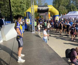 Kilometry Pomocy Michelin 2024. Sportowe emocje na plaży miejskiej w Olsztynie. Zobacz zdjęcia!