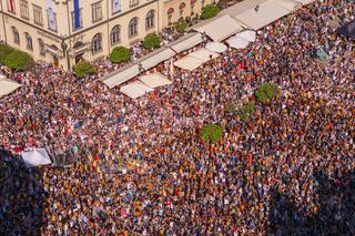 Przeżyjmy to jeszcze raz. Gitarowy Rekord Świata z drona [ZDJĘCIA]