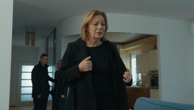 Barwy szczęścia, odcinek 3182. Wanda (Maja Barełkowska), Tomasz (Jakub Sokołowski), Oliwka (Wiktoria Gąsiewska)