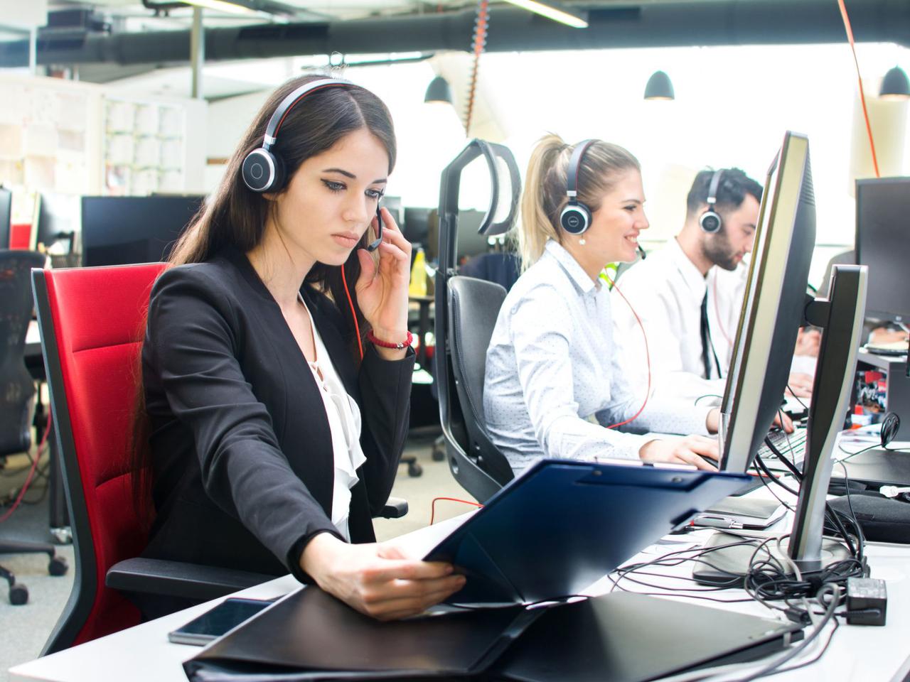 Praca przy komputerze. Jak łagodzić skutki długotrwałej pracy przy komputerze