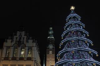 Światełka na choince w Rynku zgasły dla Ukrainy 
