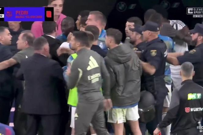 Real - Barcelona: Wielka bójka na ławce! Interweniowali policjanci [WIDEO]