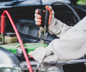 W tym przypadku kolejność ma znaczenie. Co robić, gdy auto nie chce odpalić?