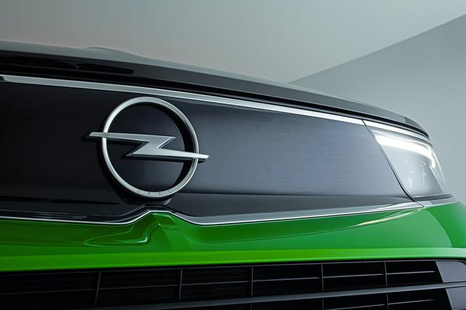nowe logo marki Opel