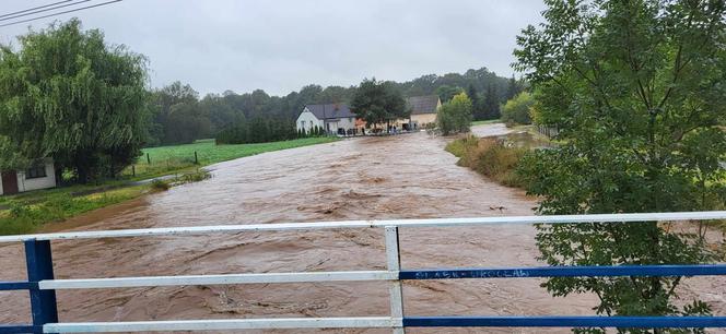 Gniewków, gmina Dombromierz. Dolnośląskie