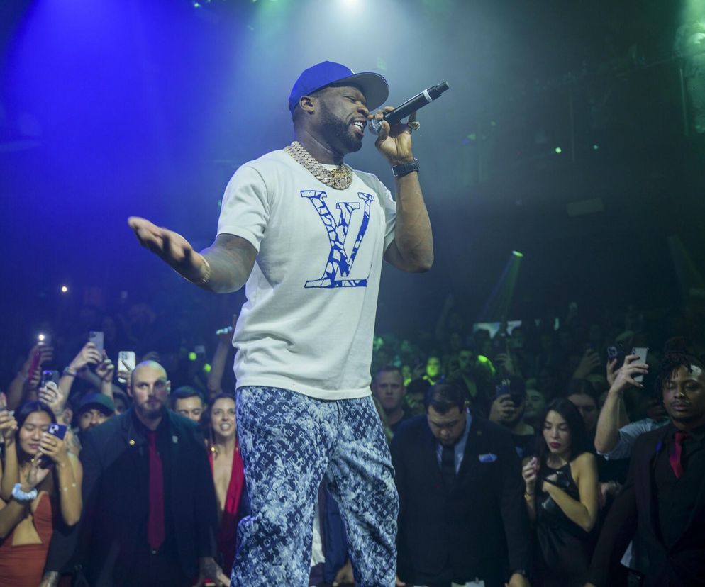 50 Cent – od ulicy do stadionów świata. Fenomen rapera, który wyprzedał miliony płyt