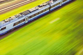 Wielkanoc 2021. Jak będą kursowały pociągi PKP Intercity? Odwołane pociągi i opóźnienia na kolei