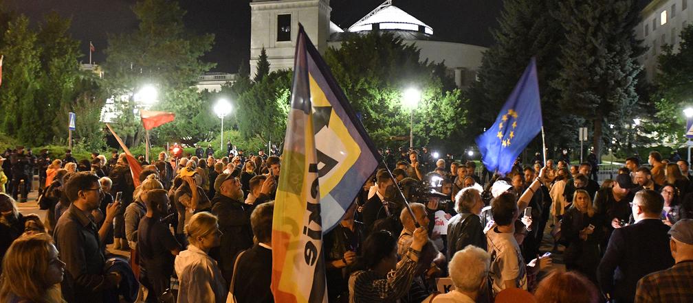 Lex TVN. Protesty pod Sejmem