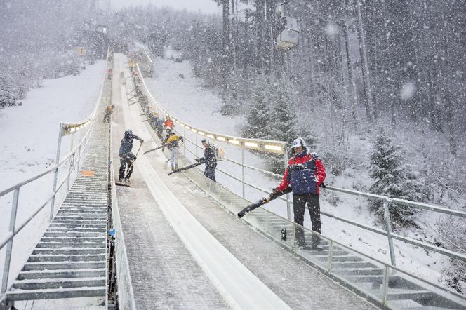 Skoki narciarskie w Engelbergu. Jak poradzili sobie Polacy? 