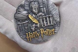 Harry Potter. Moneta z polskiej mennicyto prawdziwe cudeńko! Postało tylko 100 sztuk!