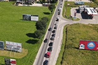 Gigantyczne korki na zakopiance. W długi sierpniowy weekend wielu turystów ruszyło w Tatry