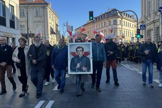  Jarosław Kaczyński w Narodowym Marszu Papieskim. Tłumy na ulicach Warszawy