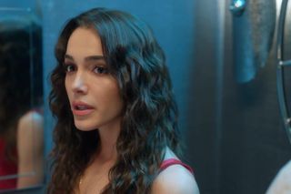 Kiedy ktoś kocha bardziej. Ateş, Leyla