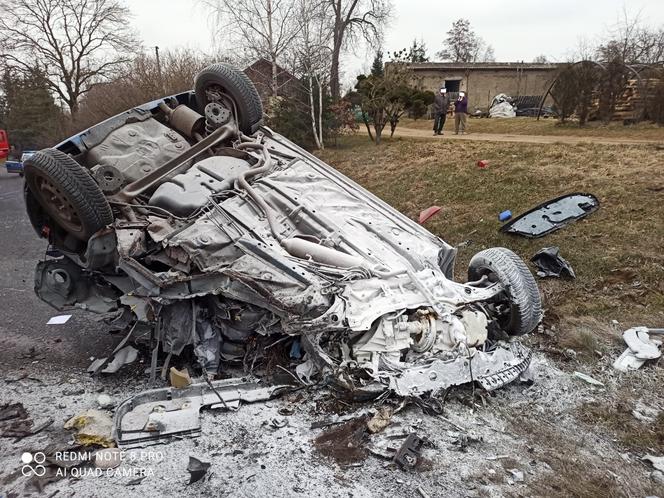 Tragiczny wypadek w Puszczy Miejskiej koło Rypina. Straszna śmierć kierowcy "osobówki"