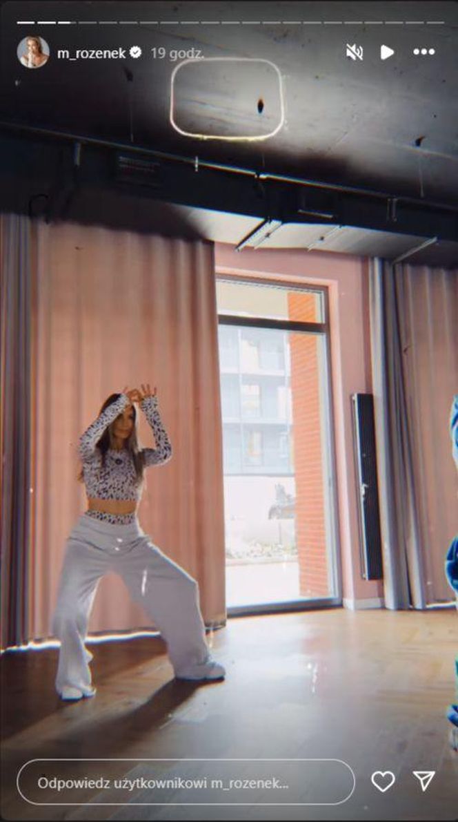 Małgorzata Rozenek-Majdan ćwiczy kocie ruchy na parkiecie. Na razie bardziej lwiątko niż pantera!
