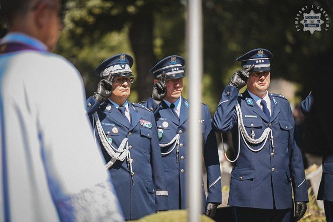 Pogrzeb komendanta policji w Bieruniu. Młodszy inspektor Dariusz Waligóra odszedł na wieczną służbę
