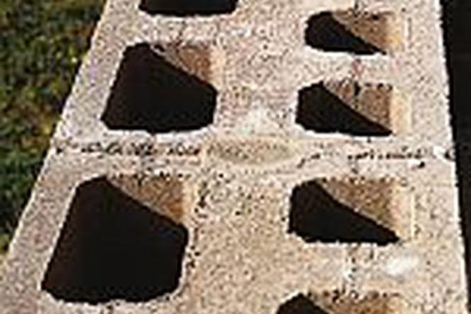 Ściany z betonów lekkich