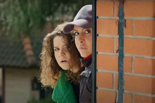 Melis dostanie szału i postanowi pozbyć się Zeynep i jej matki.