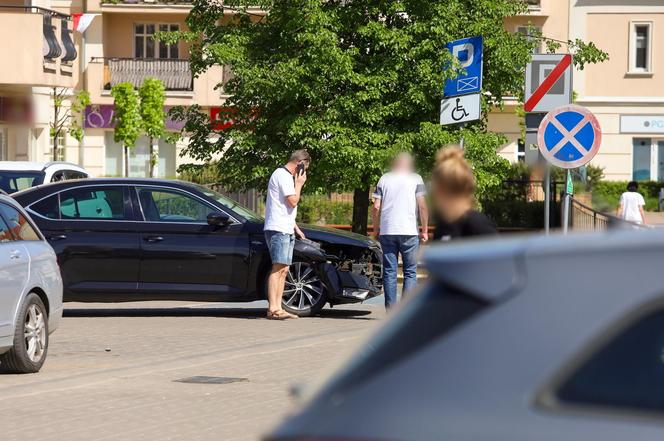 Starosta z Ostródy roztrzaskał służbowy wóz! Policja łaskawa dla polityka