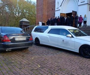 Tragedia w Woli Osowińskiej. Pogrzeb 17-letniego Łukasza. „Wydarzyło się coś strasznego. Trzeba wybaczyć”