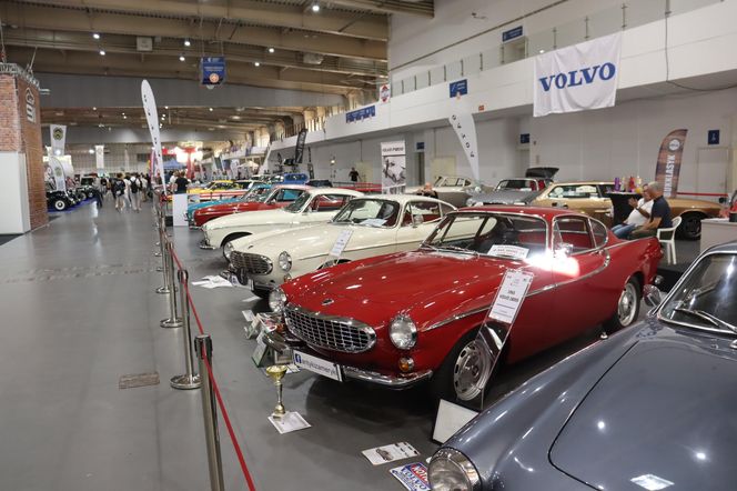 Retro Motor Show rozpoczęte! Wyjątkowe samochody na MTP!