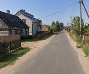 Ta malutka miejscowość na Podlasiu położona jest w niesamowitej lokalizacji. Dziś pustoszeje!