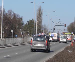 To najdłuższa ulica w Olsztynie. Przebiega aż przez trzy osiedla. Zaskakujące, ile ma metrów!