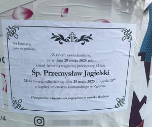 Zgierz. Kilkaset nekrologów dwóch radnych miejskich. To Przemysław Jagielski i Łukasz Frątczak [ZDJĘCIA].