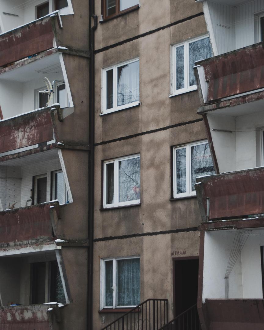Na tym osiedlu w Sosnowcu czas się zatrzymał. Zobacz zdjęcia wyjątkowych bloków z wielkiej płyty