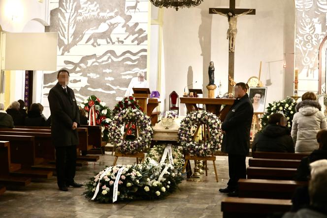 Tłumy żegnają zmarłą wicedyrektorkę Muzeum Warszawy Annę Sienkiewicz-Rogowską