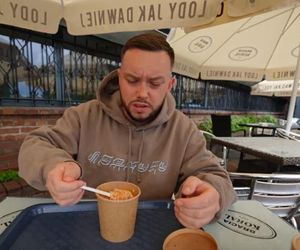 Książulo z wizytą w Częstochowie. Odwiedził bar przy Jasnej Górze