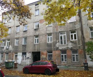 Wypchnął ukochaną przez okno, bo nie chciała do niego wrócić. „Ola sama skoczyła”