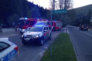 Zawaliły się schody Karczmy Zbójnickiej w Zawoi! Kilka osób trafiło do szpitala [ZDJĘCIA]