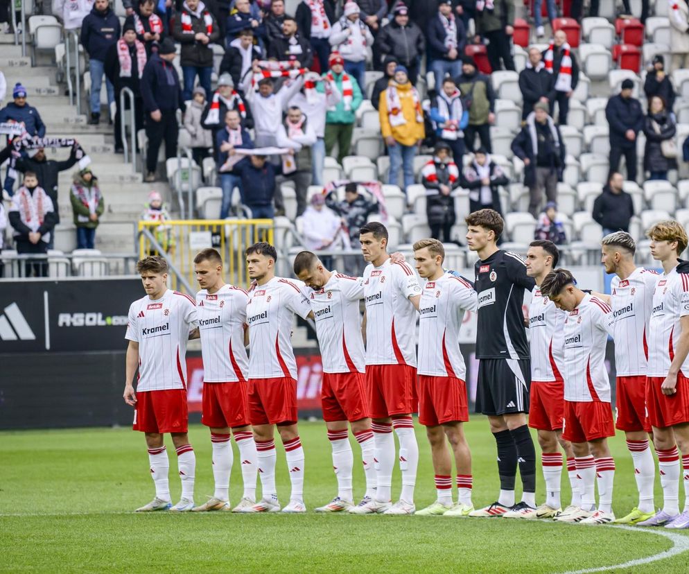 Kotwica Kołobrzeg – ŁKS. Kibice czekają na debiut nowego trenera