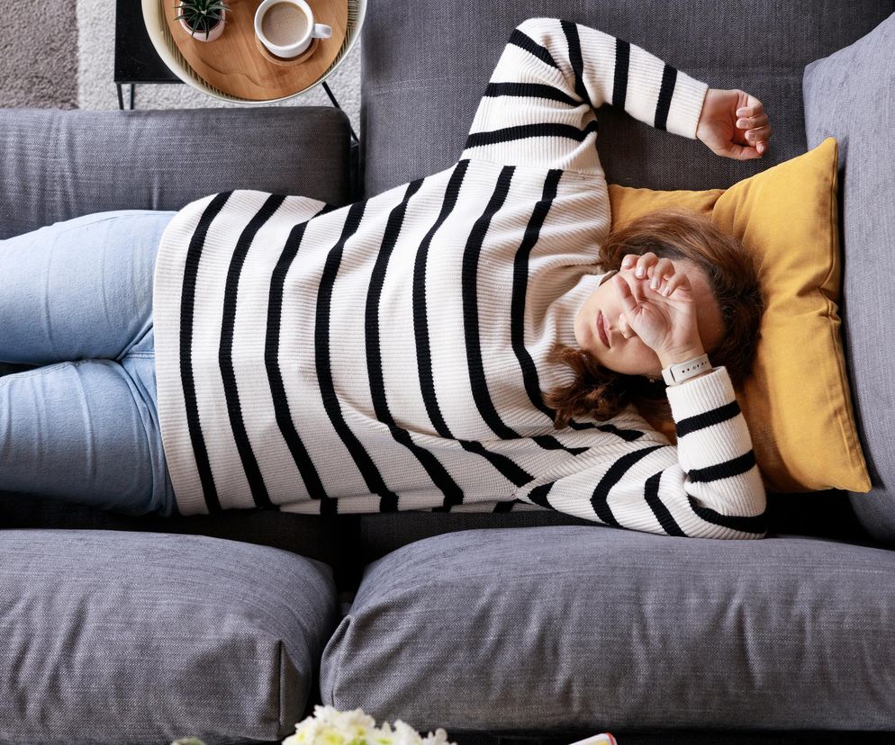 Senność za dnia, brak entuzjazmu do działania? To symptomy, które mogą poprzedzać demencję