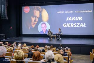 „Goście Łukasza Maciejewskiego”. Projekcja filmu „Doppelgänger. Sobowtór” i spotkanie z Jakubem Gierszałem