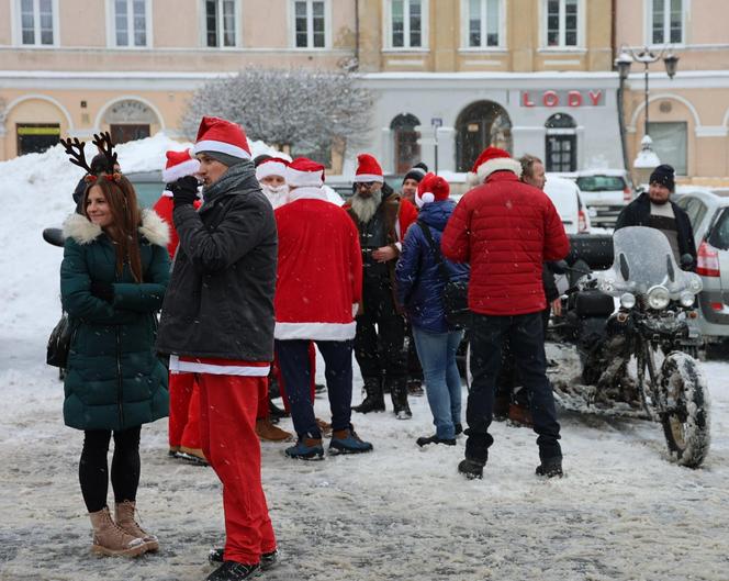 Śnieżyca niestraszna MotoMikołajom z Lublina!